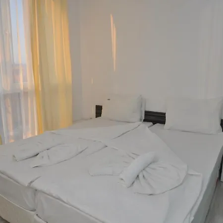 Boutique Rainbow 4 3* Słoneczny Brzeg